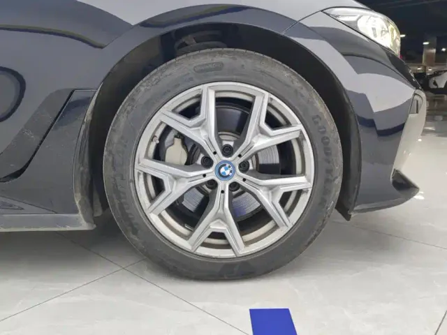 BMW i3 — Фото автомобиля 6