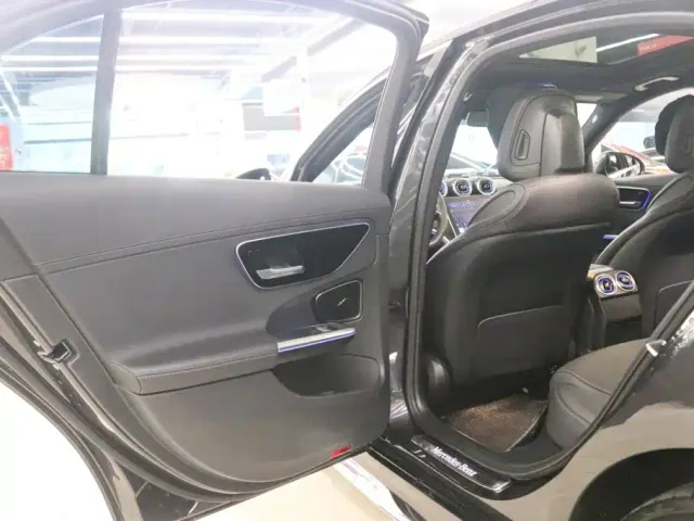 Mercedes-Benz C-Class — Фото автомобиля 14