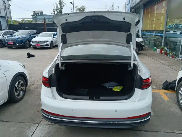 Volkswagen Sagitar — Фото автомобиля 17