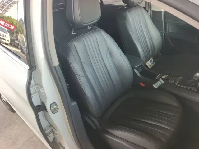 Peugeot Peugeot 408 2022 1.6T Light Chaser Edition — Фото автомобиля 24