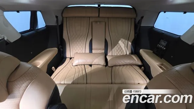 Kia Carnival Generation 4 — Фото автомобиля 18
