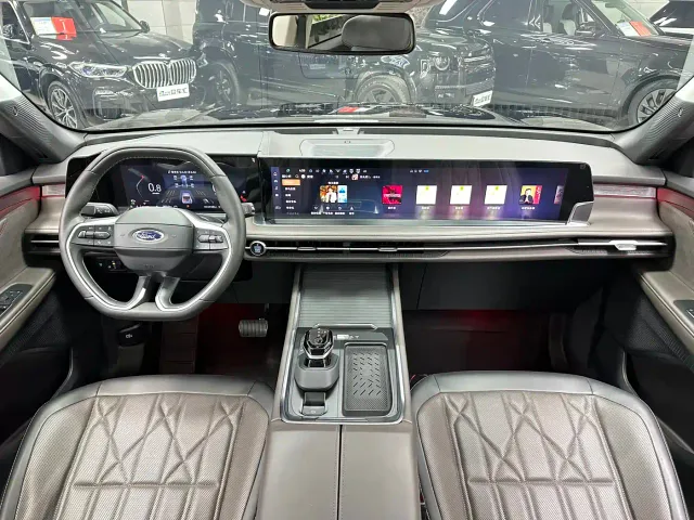 Ford Edge — Фото автомобиля 16