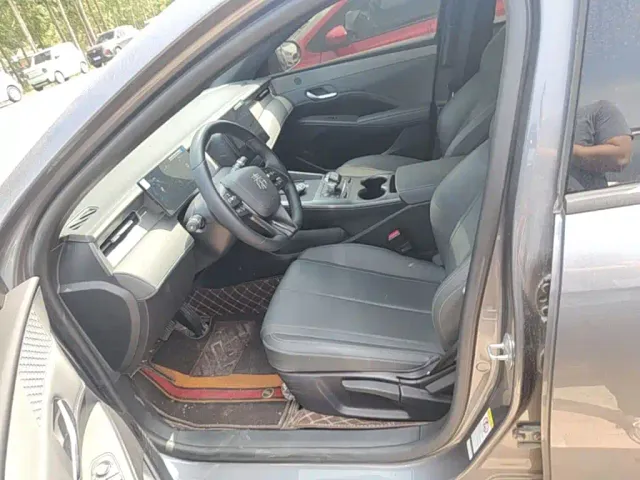 BYD Qin PLUS — Фото автомобиля 10