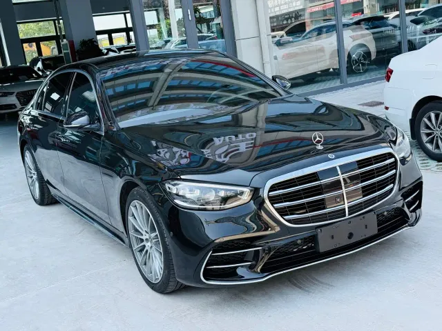 Mercedes-Benz S-Class — Фото автомобиля 3