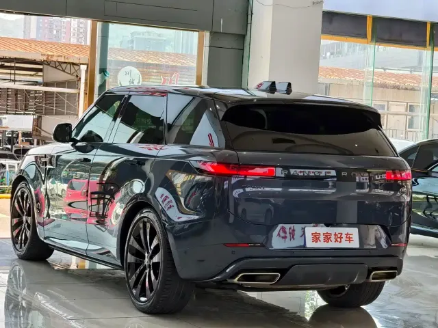 Land Rover Range Rover Sport — Фото автомобиля 22