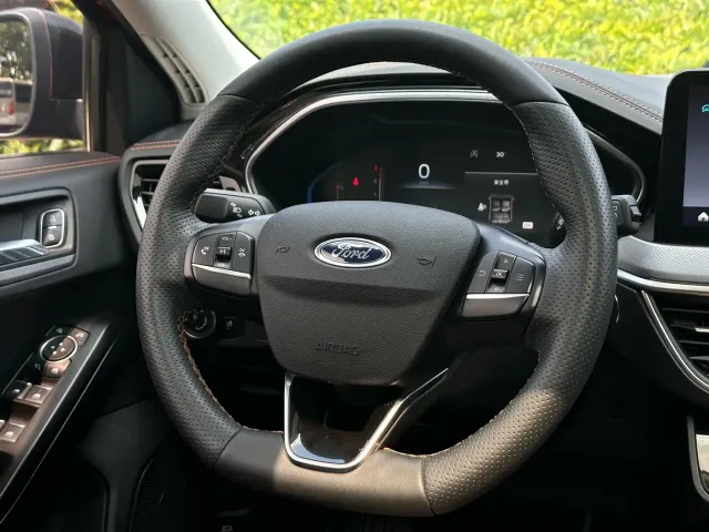 Ford Focus — Фото автомобиля 9