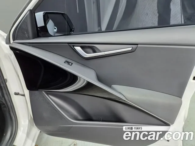 Kia Niro The All New — Фото автомобиля 10