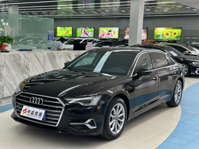 Фотография автомобиля — Audi A6L