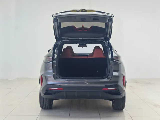 Changan X5 Plus — Фото автомобиля 12