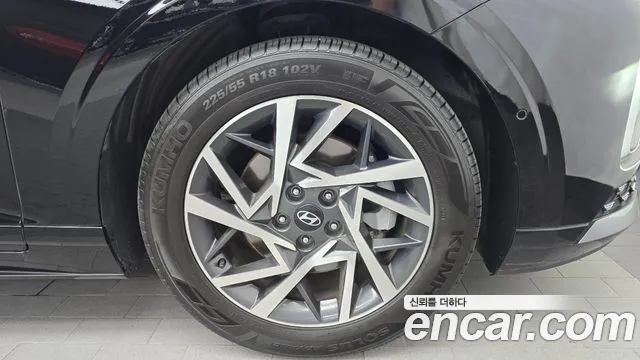Hyundai Grandeur Grandeur (GN7) 2.5 Бензин 2WD — Фото автомобиля 21