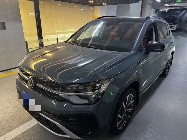Фотография автомобиля — Volkswagen Tharu