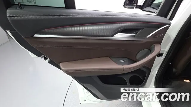 BMW X4 xDrive20i M Sport Pro Special Edition — Фото автомобиля 24