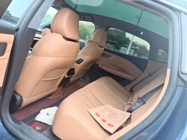 Geely Galaxy Xingyao 8 — Фото автомобиля 8