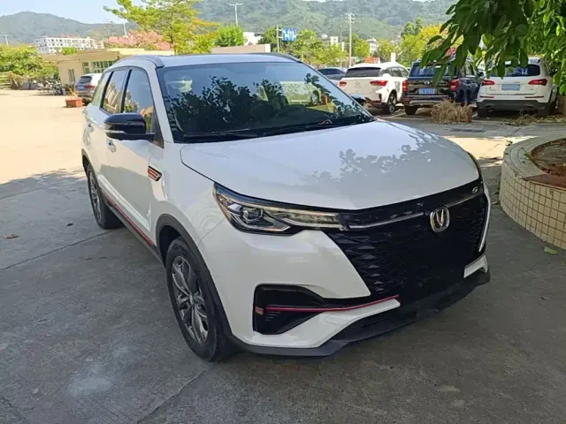 Changan CS55 Plus — Фото автомобиля 3