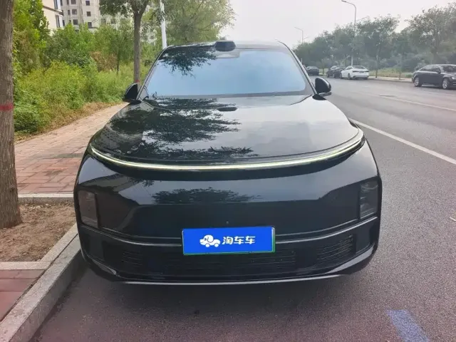 Li Auto L9 — Фото автомобиля 2