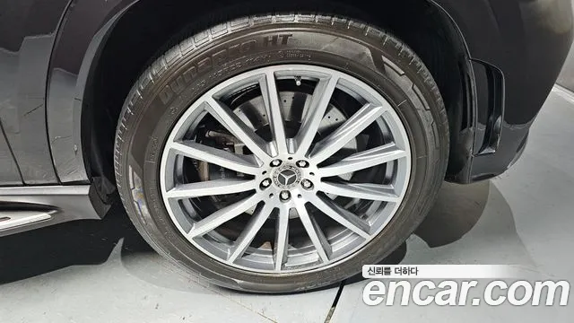 Mercedes-Benz GLS-Class — Фото автомобиля 5