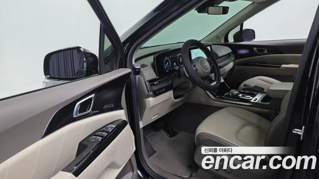 Kia Canival Carnival 4 поколение Дизель 9 мест Signature — Фото автомобиля 9