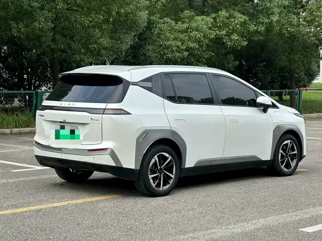 GAC Aion Y — Фото автомобиля 8