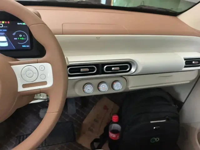 Wuling Hongguang Mini EV — Фото автомобиля 12