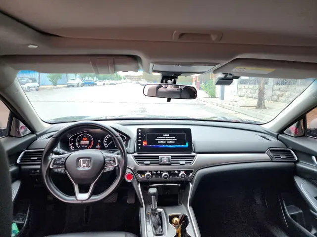 Honda Accord — Фото автомобиля 6