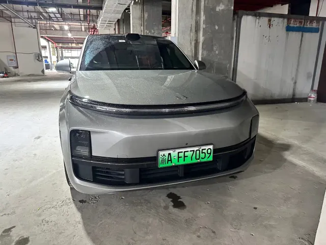 Li Auto L9 — Фото автомобиля 13