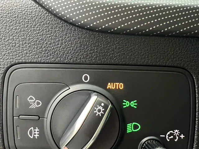 Audi Q2L — Фото автомобиля 14