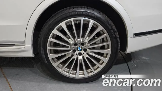 BMW X7 — Фото автомобиля 17