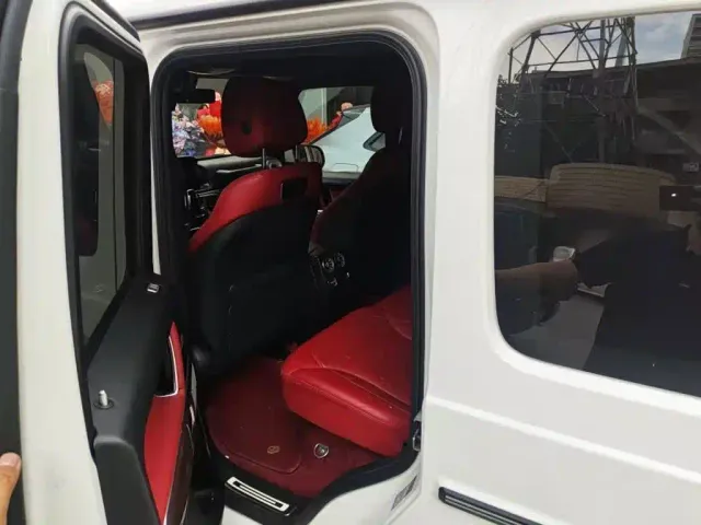 Mercedes-Benz G-Class — Фото автомобиля 5