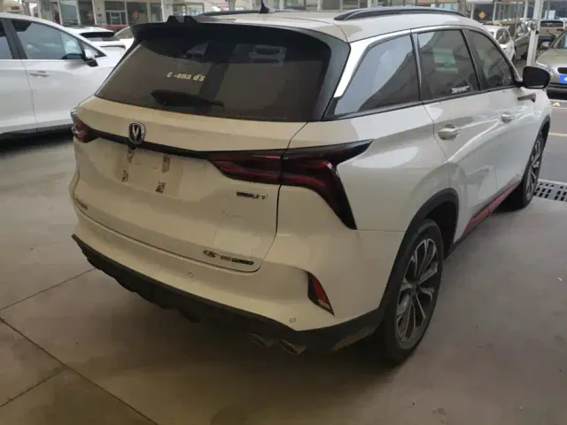 Changan CS75 Plus — Фото автомобиля 3