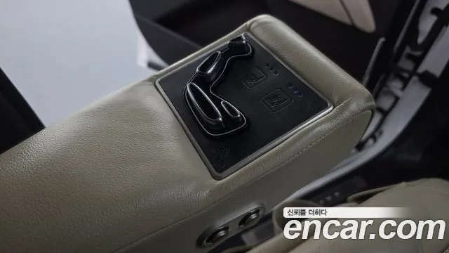 Cadillac Escalade — Фото автомобиля 18