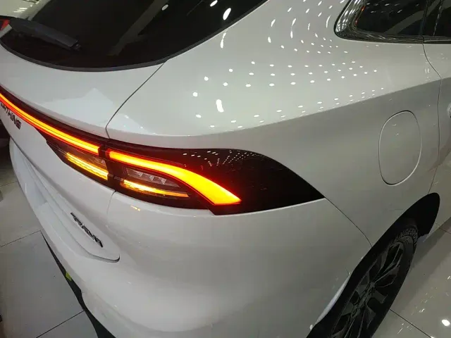 Forthing T5 Evo — Фото автомобиля 23