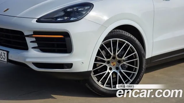 Porsche Cayenne — Фото автомобиля 4