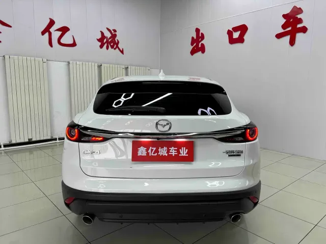 Mazda CX-4 — Фото автомобиля 5