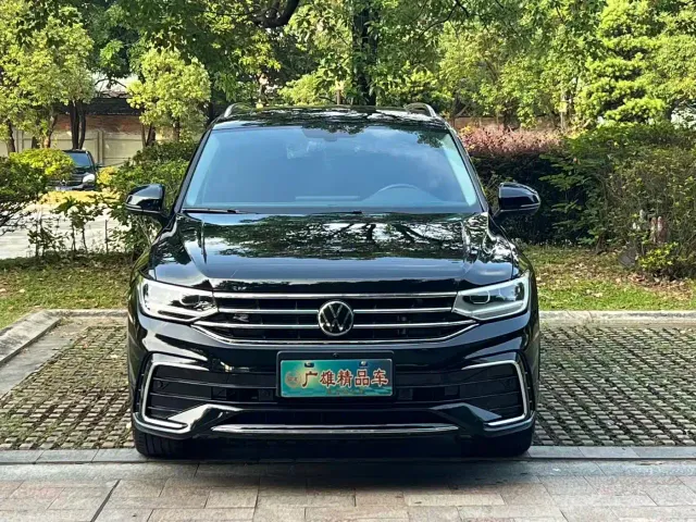 Volkswagen Tiguan L — Фото автомобиля 5