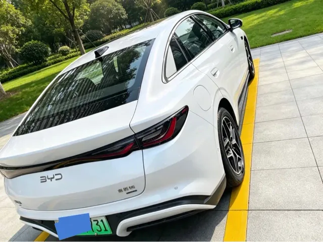 BYD Seal 06 — Фото автомобиля 12