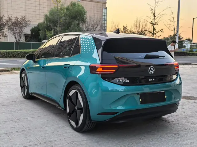 Volkswagen ID.3 — Фото автомобиля 7