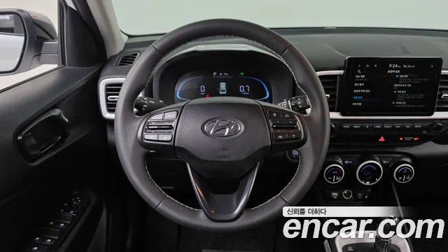 Hyundai Venue — Фото автомобиля 13