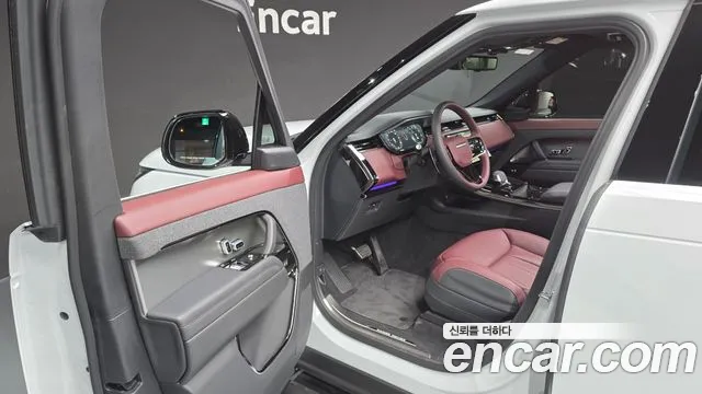 Land Rover Range Rover Sport — Фото автомобиля 10