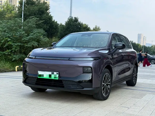 Фотография автомобиля — Leapmotor B10