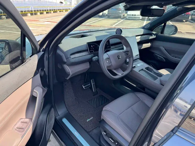 Nio ES7 — Фото автомобиля 8