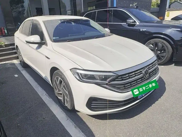 Volkswagen Sagitar — Фото автомобиля 3