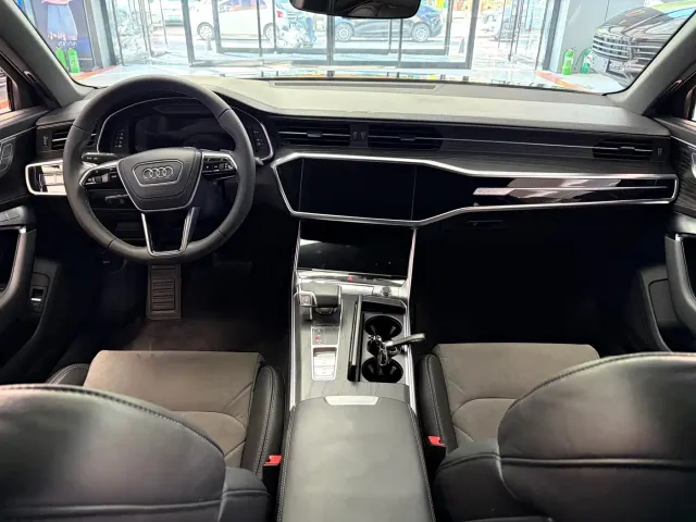 Audi A6L — Фото автомобиля 15