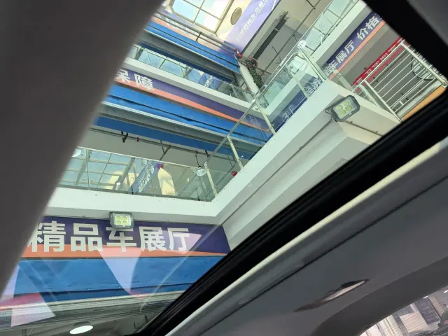 Hyundai Elantra — Фото автомобиля 17