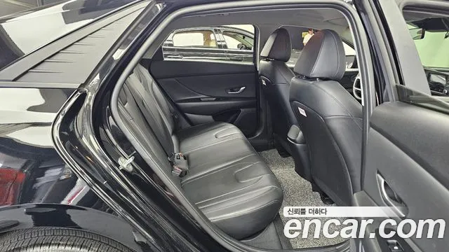 Hyundai Avante CN7 — Фото автомобиля 17