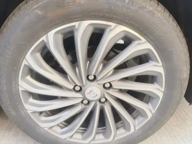 Buick LaCrosse — Фото автомобиля 7