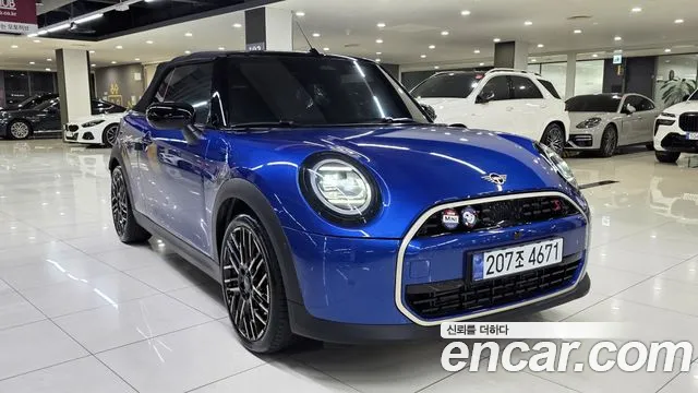 Mini Cooper Convertible — Фото автомобиля 3