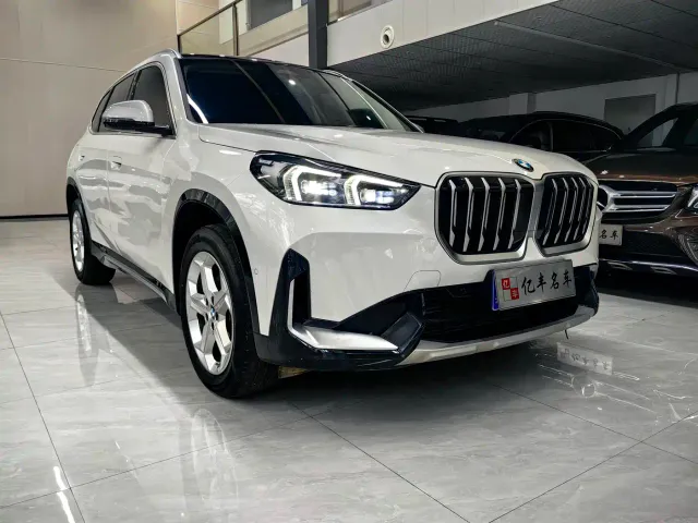 BMW X1 — Фото автомобиля 3