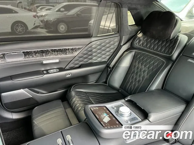 Genesis G90 — Фото автомобиля 15