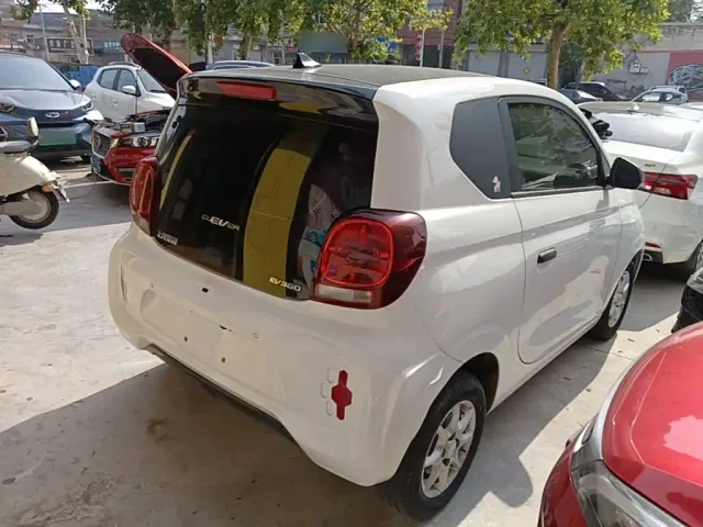 Roewe Clever — Фото автомобиля 4