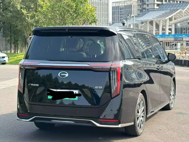 GAC Trumpchi E9 — Фото автомобиля 9